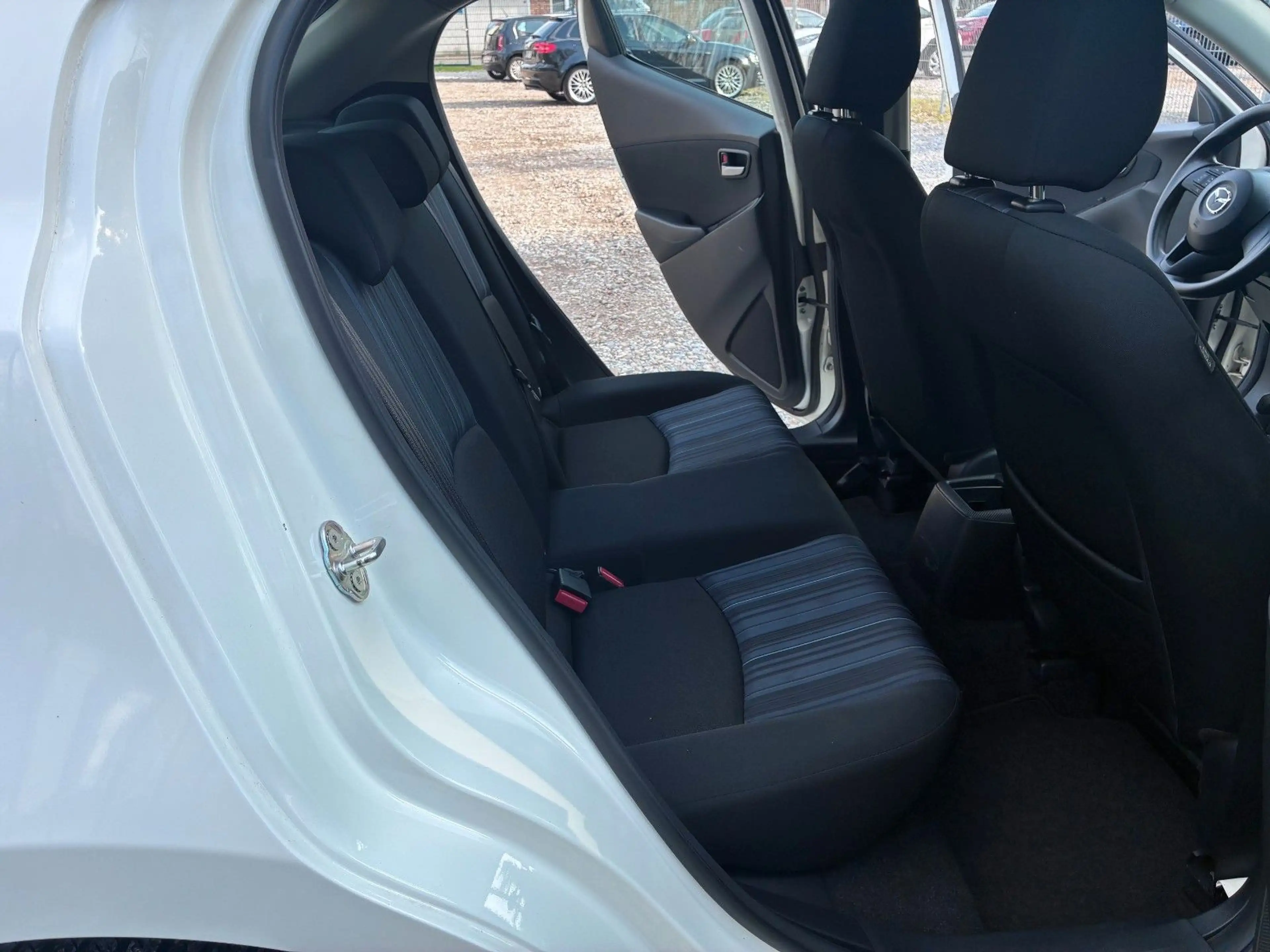 Mazda 2 SKYACTIV-G 75 Prime-Line — photo 15