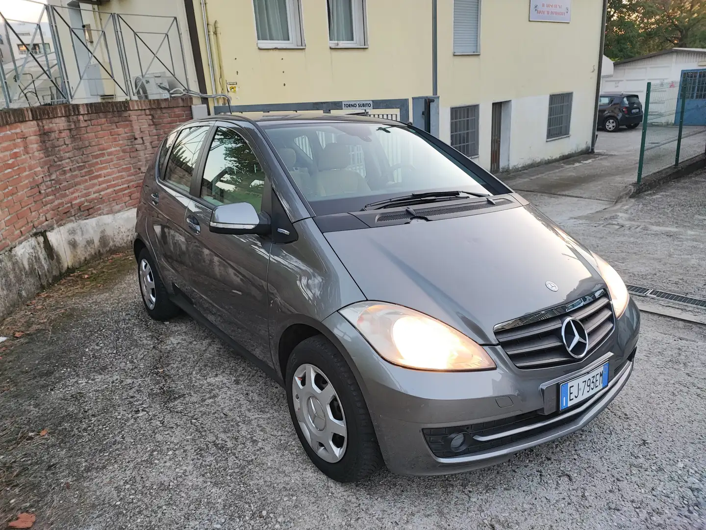 Mercedes-Benz A 160 KM 112.000 UNICO PROPRIETARIO Grigio - 1