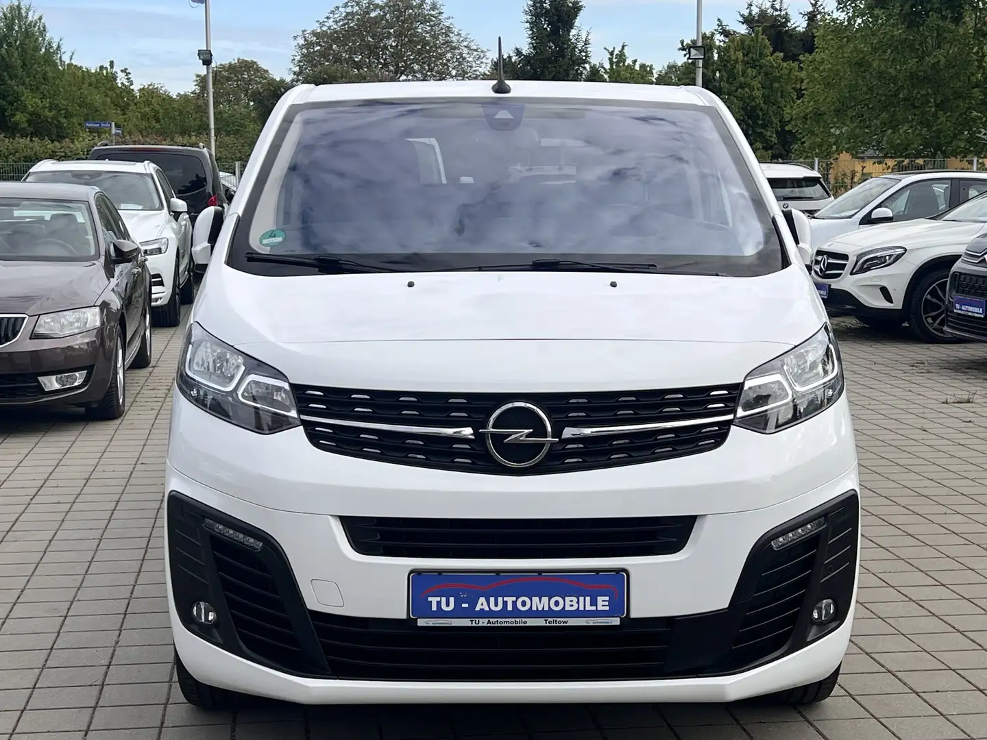 Opel Zafira Life 2.0 D Edition M (L2) Aut. AHK-ACC-NAVI-HUD-8SITZER Blanc - 2