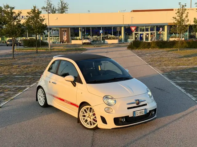 Abarth 500C MTA Cabrio 1.4 T-jet