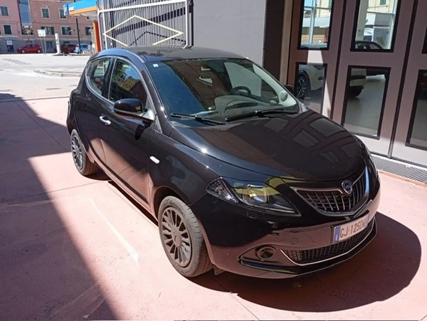 Lancia Ypsilon Ypsilon III 2021 1.0 firefly hybrid Gold s Nero - 2