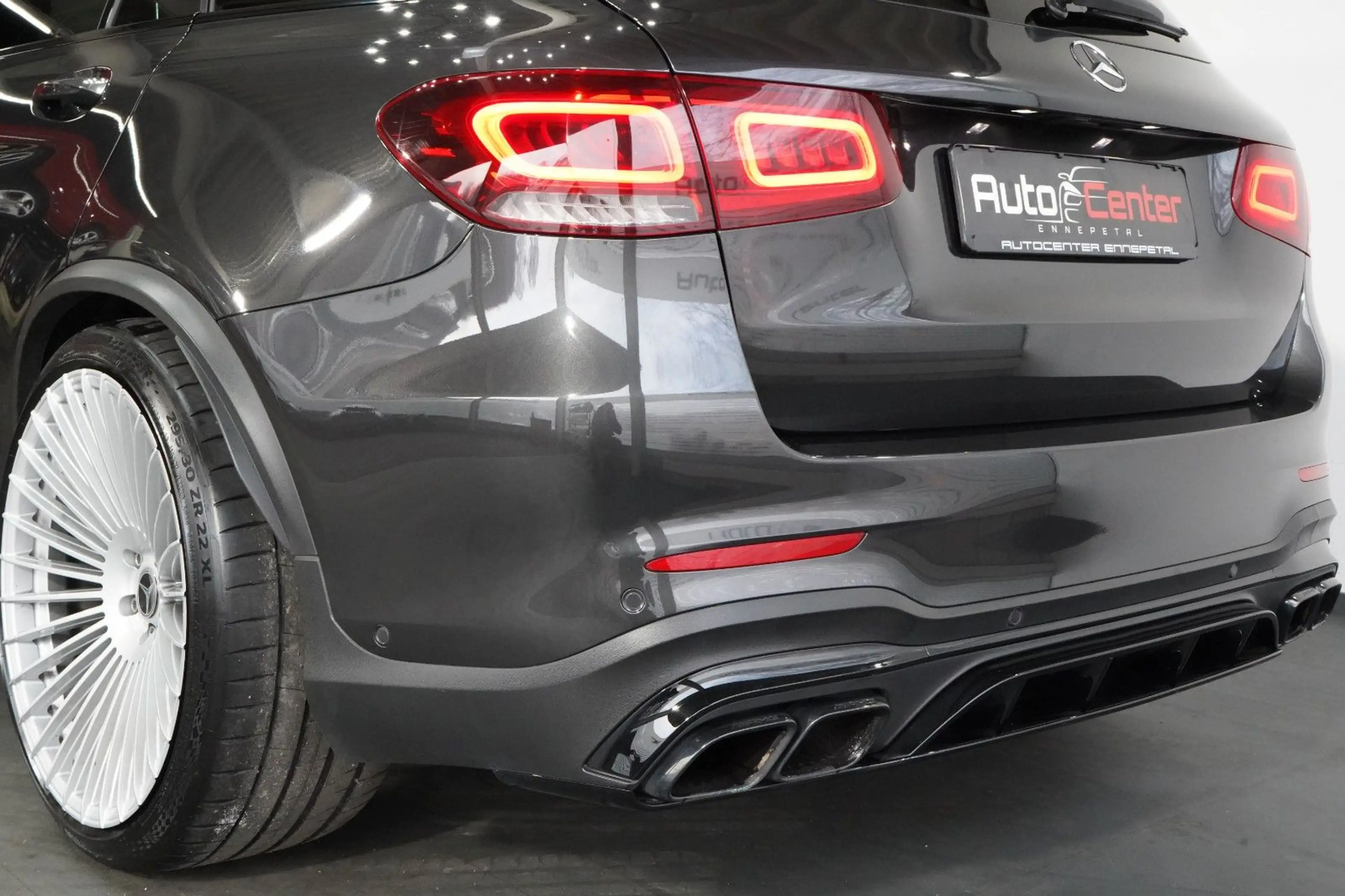 Mercedes-Benz GLC 63 AMG 4Matic +*Pano*Night-P.*22 Z.*Deutsch* — photo 8