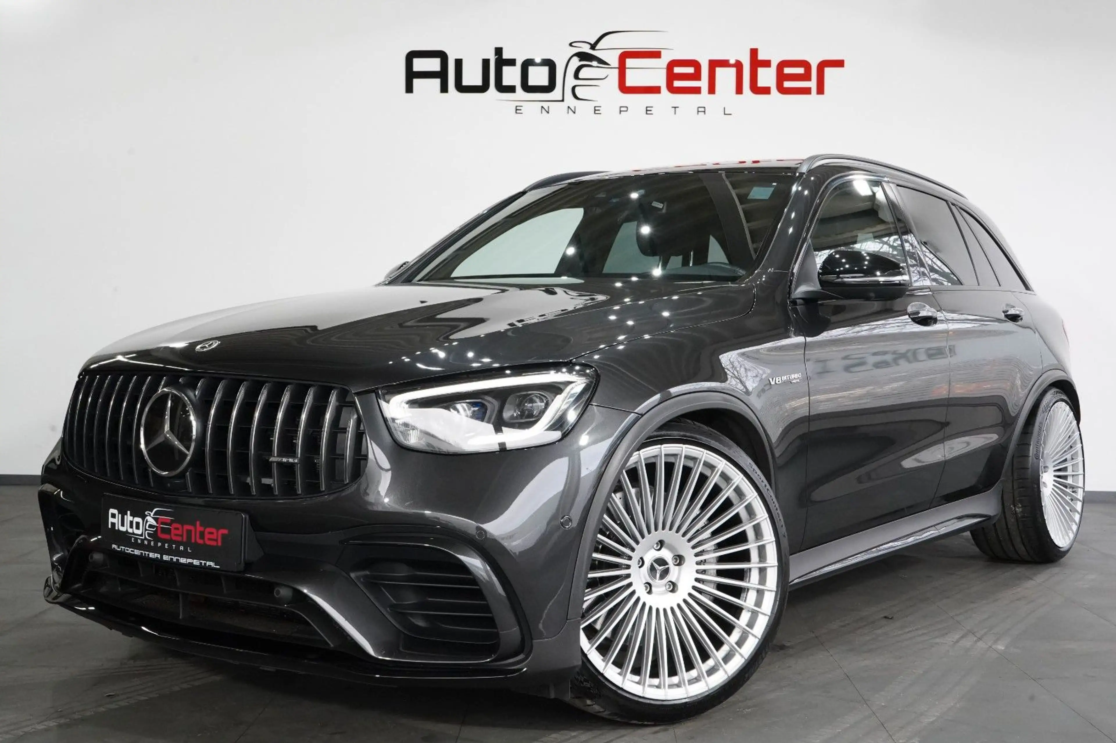 Mercedes-Benz GLC 63 AMG 4Matic +*Pano*Night-P.*22 Z.*Deutsch* — photo 2