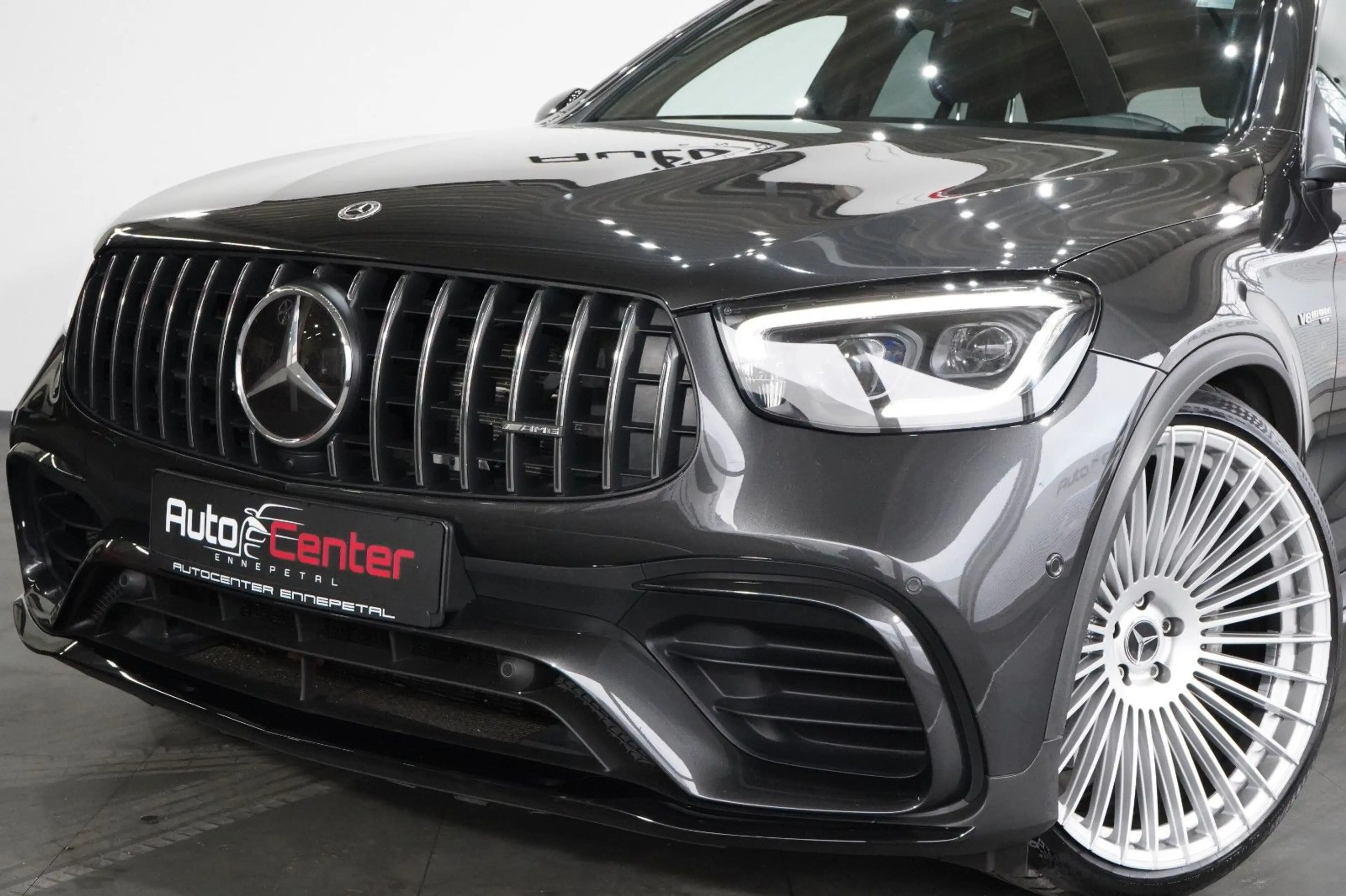 Mercedes-Benz GLC 63 AMG 4Matic +*Pano*Night-P.*22 Z.*Deutsch* — photo 6