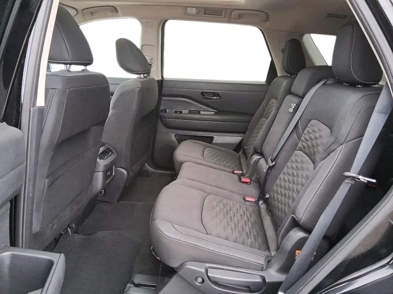 Nissan Pathfinder снимка Nissan Pathfinder