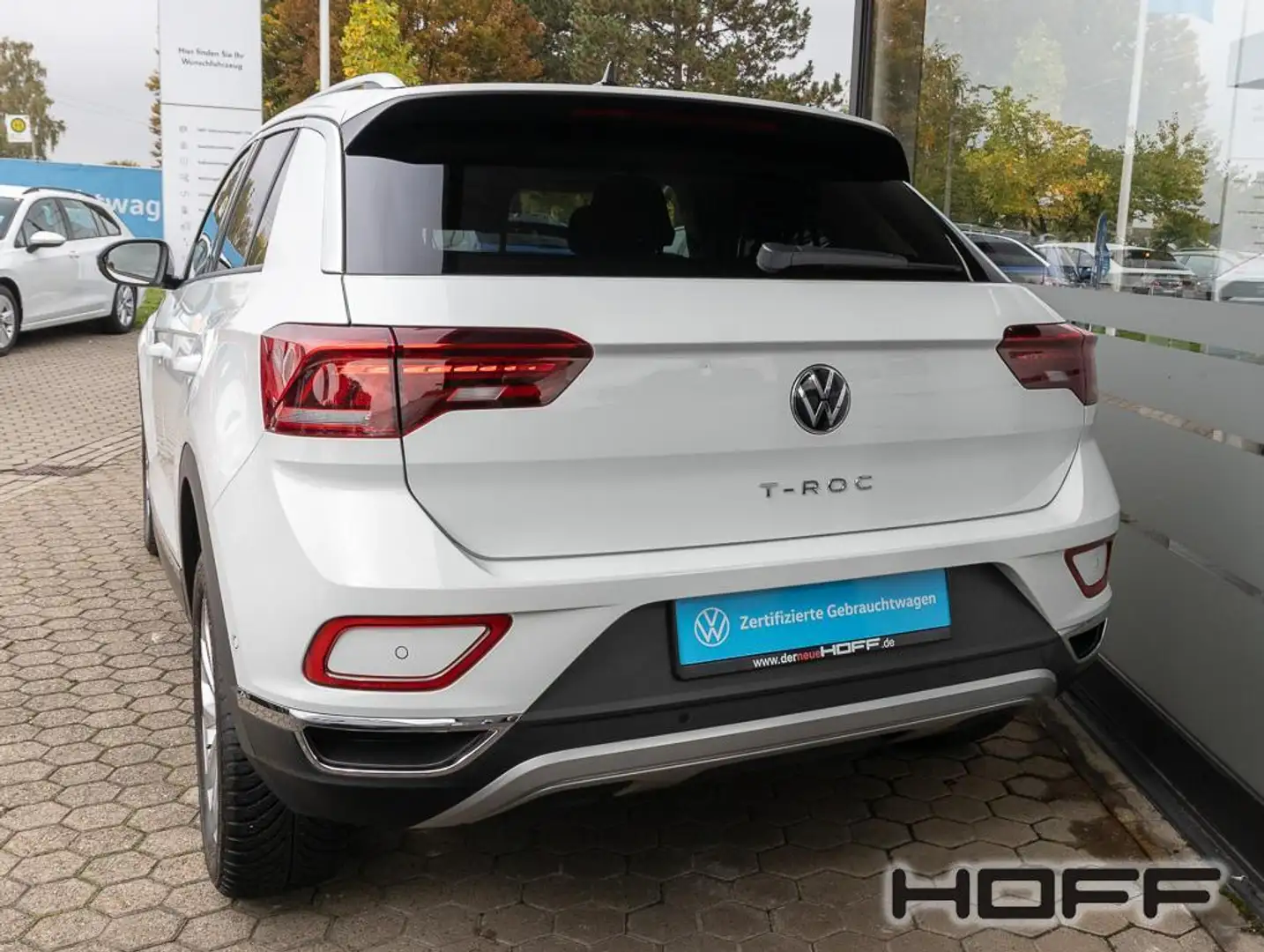 Volkswagen T-Roc 1.5 TSI DSG Style Navi AHK Kamera LED Sitzheizung Weiß - 2