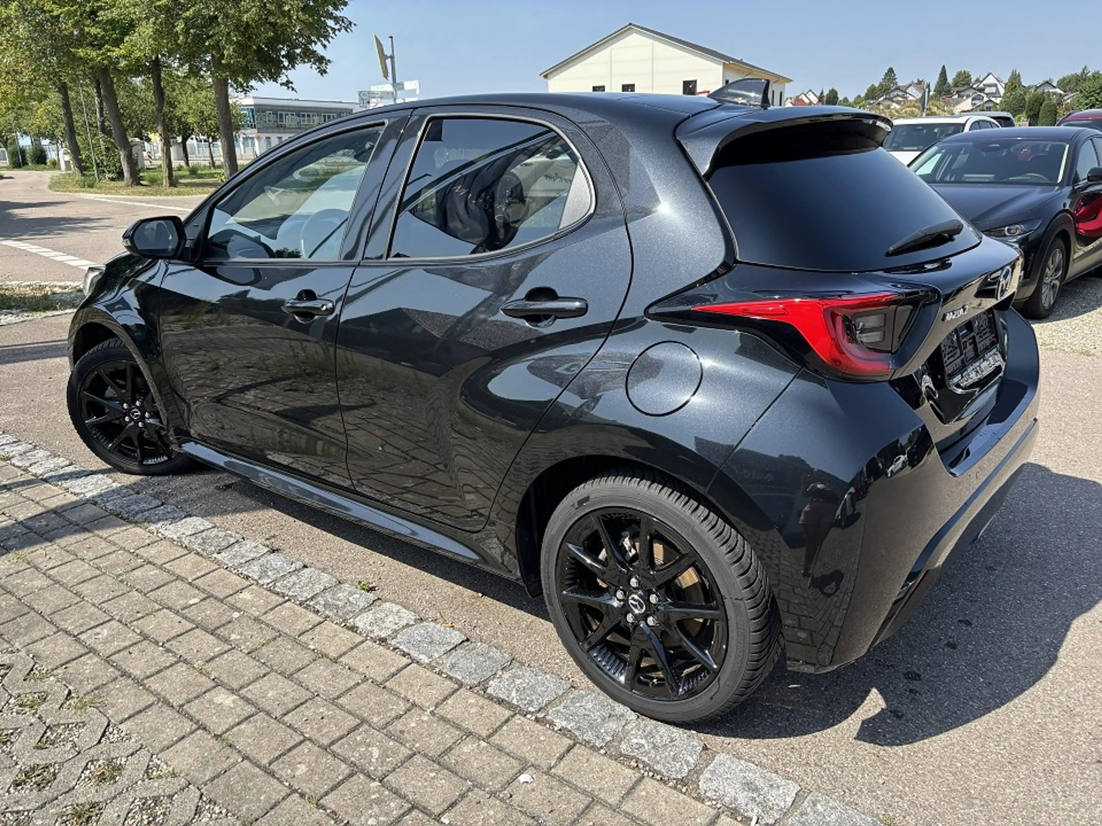 Mazda 2 Hybrid VVT-i 116 e-CVT HOMURA PLUS Kamera Head-up — photo 7
