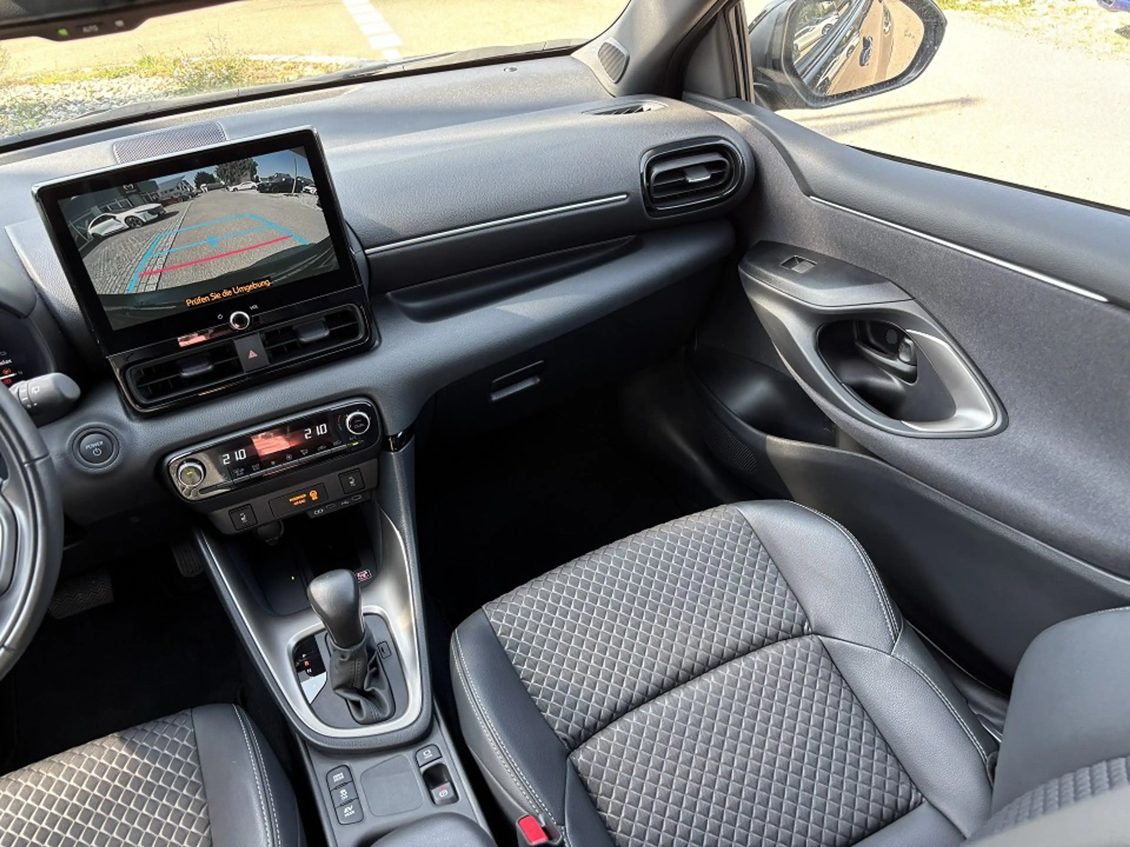 Mazda 2 Hybrid VVT-i 116 e-CVT HOMURA PLUS Kamera Head-up — photo 15
