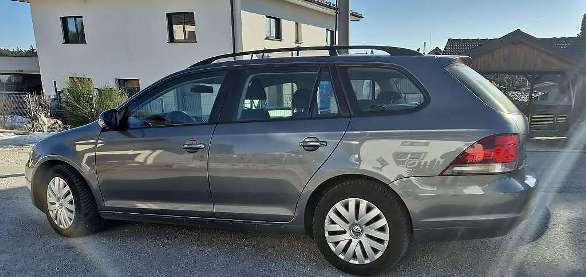 Volkswagen Golf Variant Rabbit 1,6 TDI DPF Gris - 2