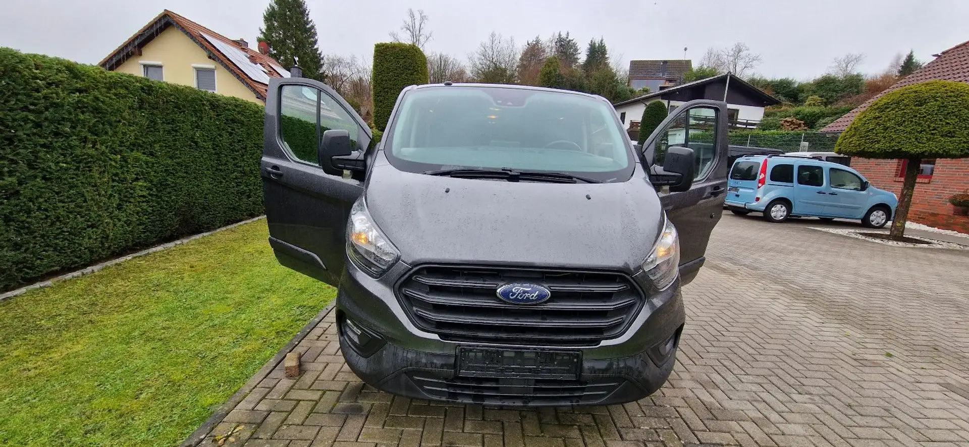 Ford Transit Custom L1H1*behindertengerecht*el.Lift* Grau - 2