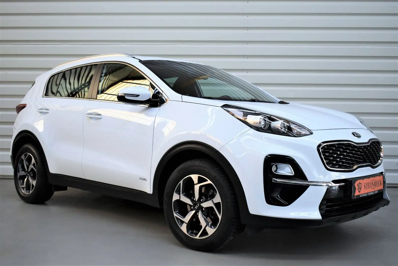 Kia Sportage Vision 4WD+Navi+Kamera+46.800KM Bianco - 1
