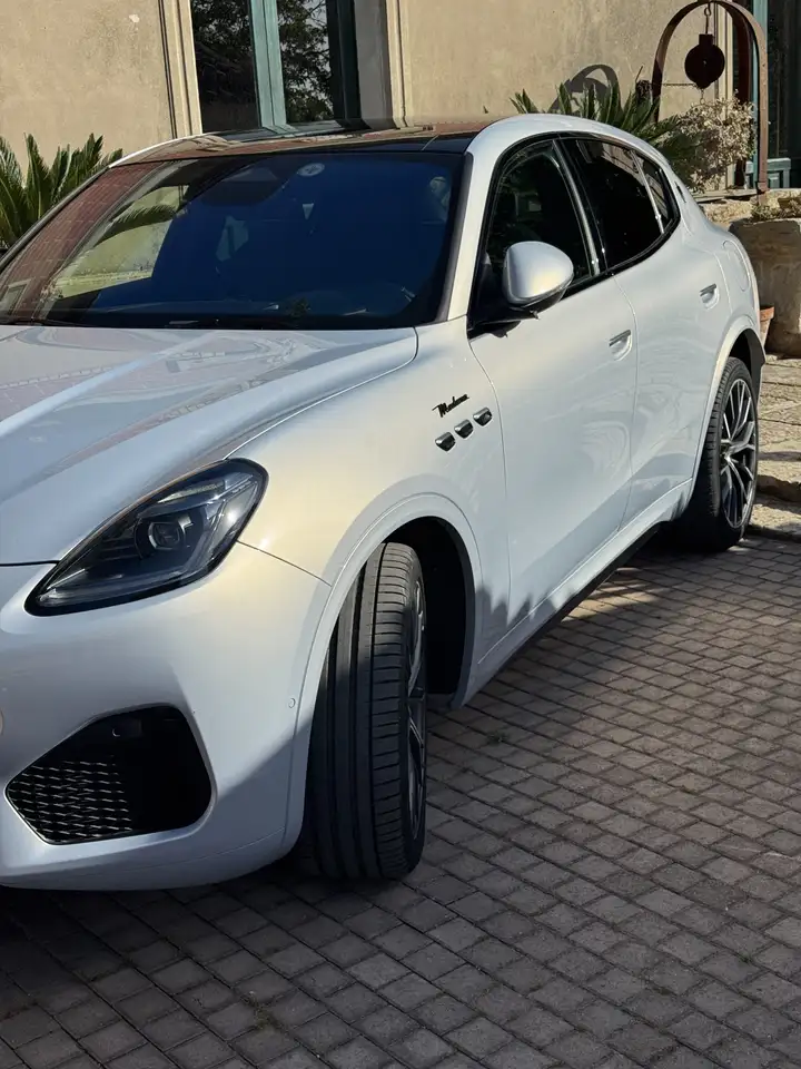 Maserati Grecale 2023