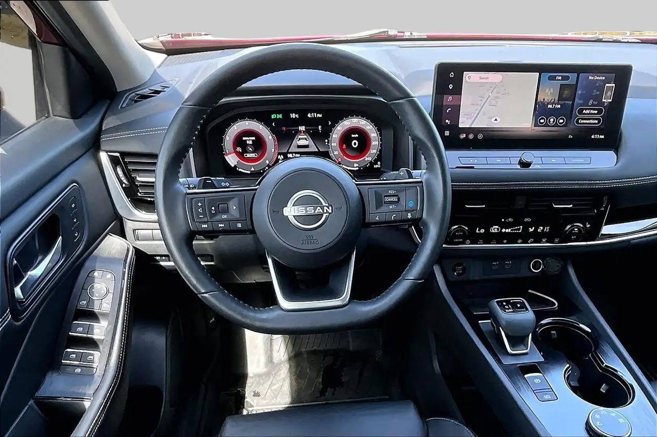Nissan Rogue снимка Nissan Rogue