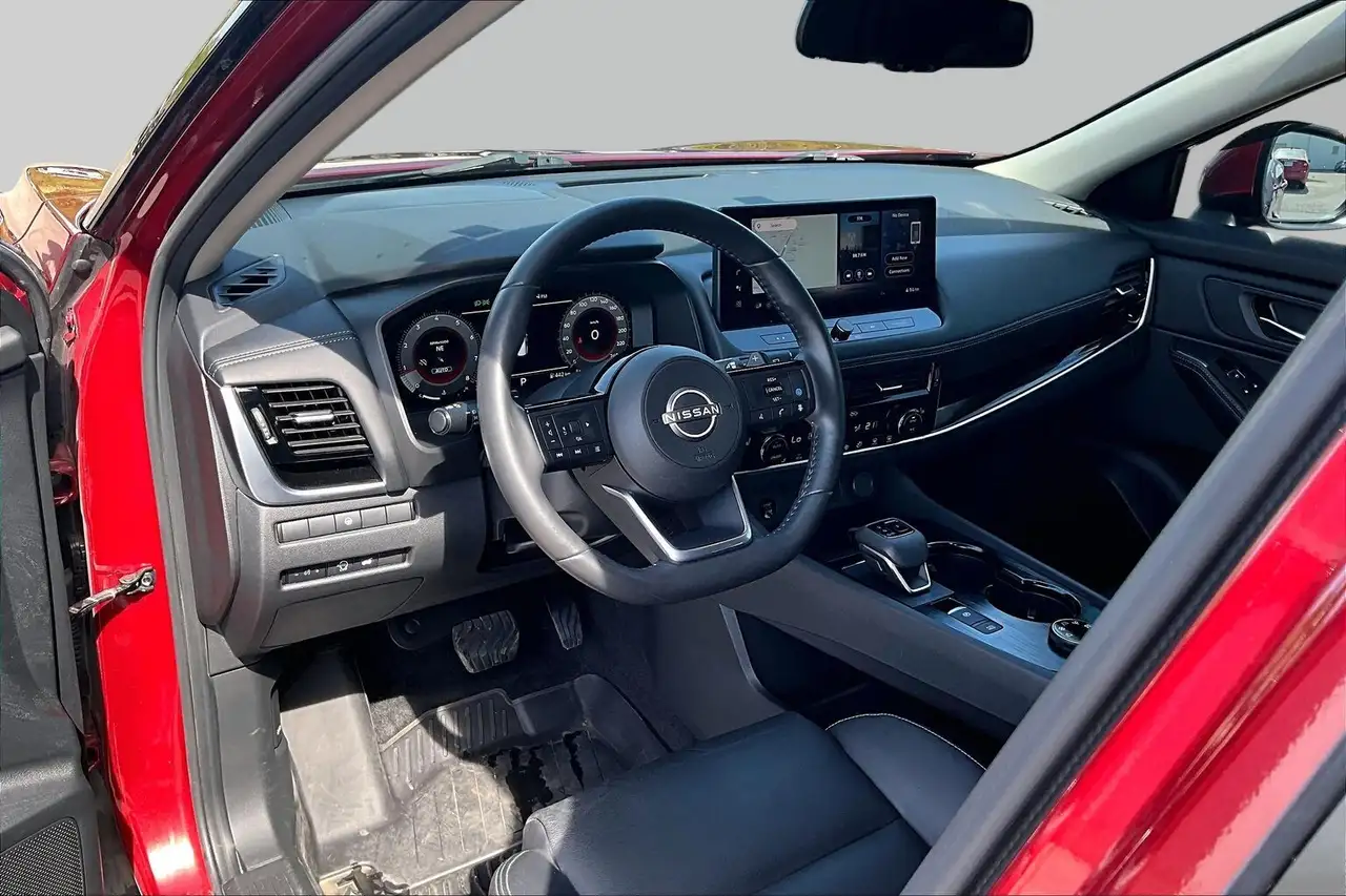 Nissan Rogue снимка Nissan Rogue