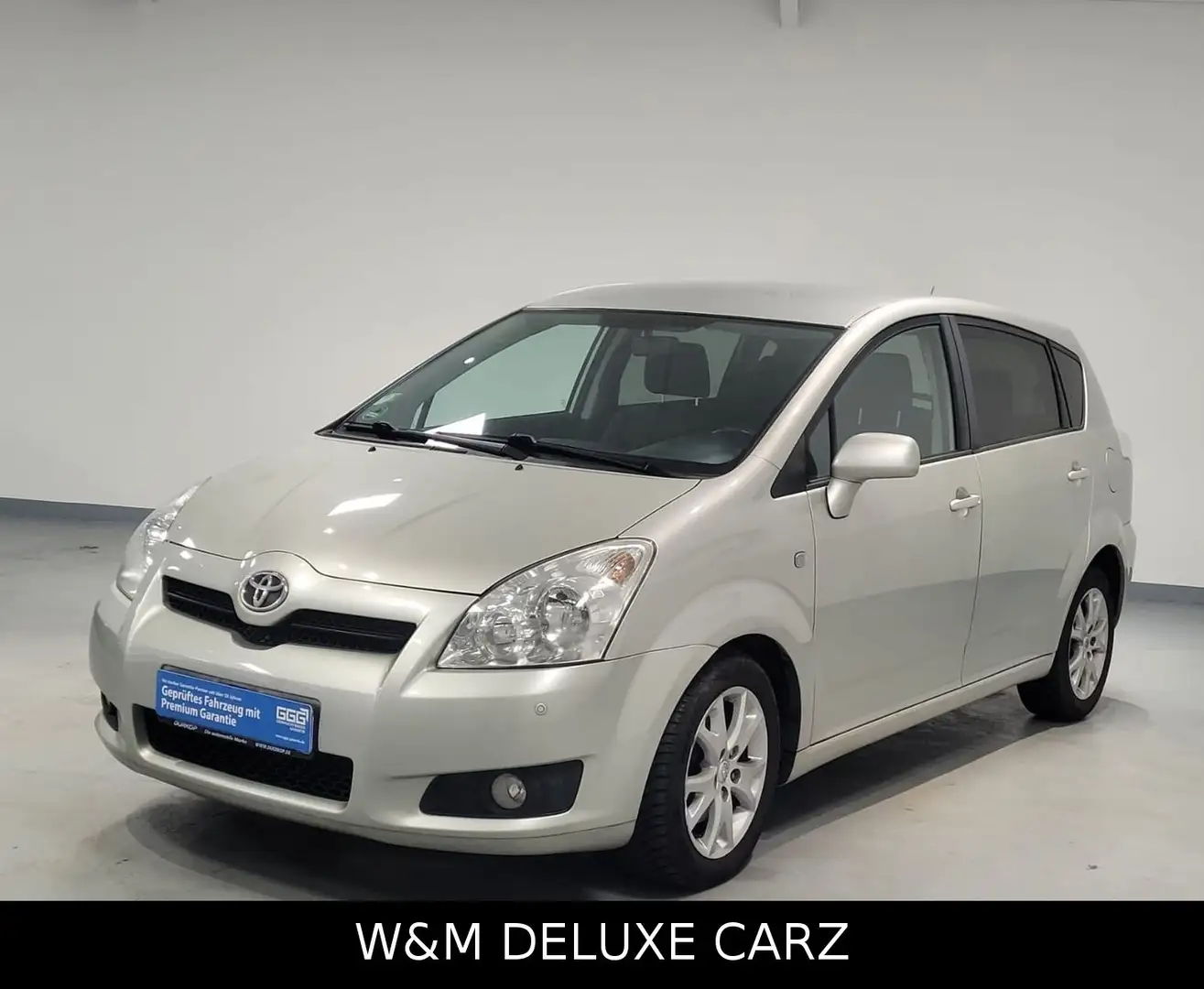 Toyota Corolla Verso 2.2 D-4D Sol/Klima/PDC/Tempomat/ Серебристый - 1