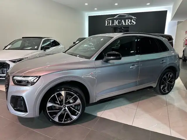 Audi Q5 view 7