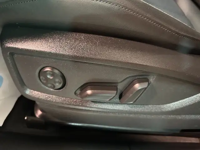 Audi Q5 view 15
