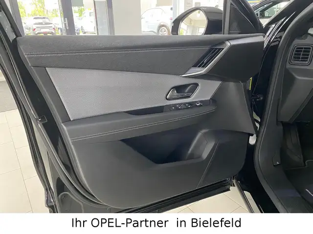 Opel Grandland view 11