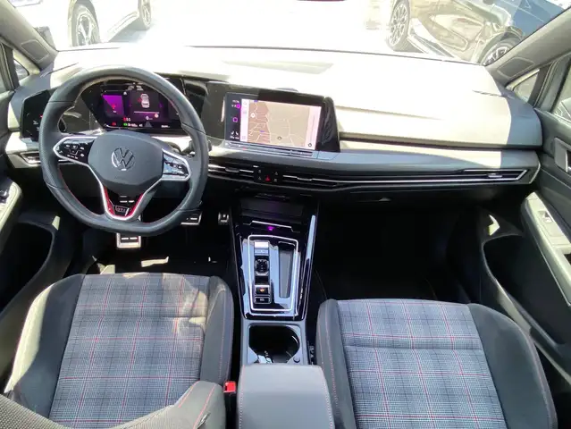 Volkswagen Golf view 10