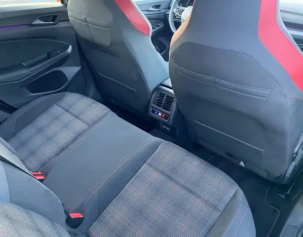 Volkswagen Golf view 12