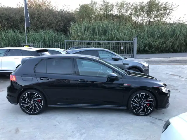 Volkswagen Golf view 9