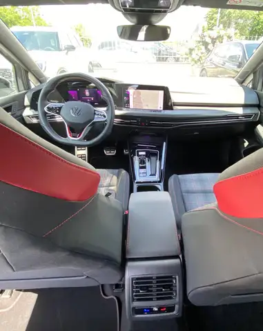 Volkswagen Golf view 11