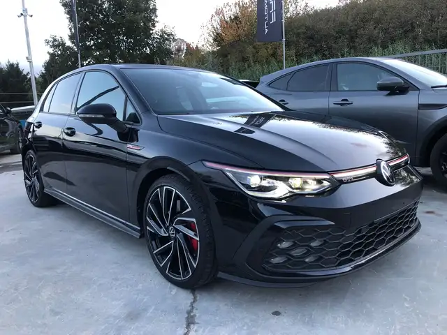 Volkswagen Golf view 5