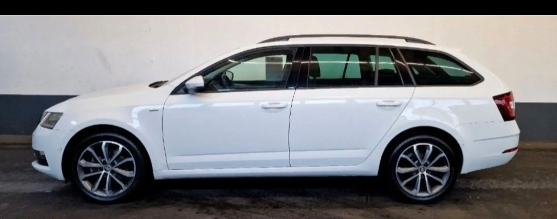Skoda Octavia Combi 2.0 TDI Soleil Weiß - 1