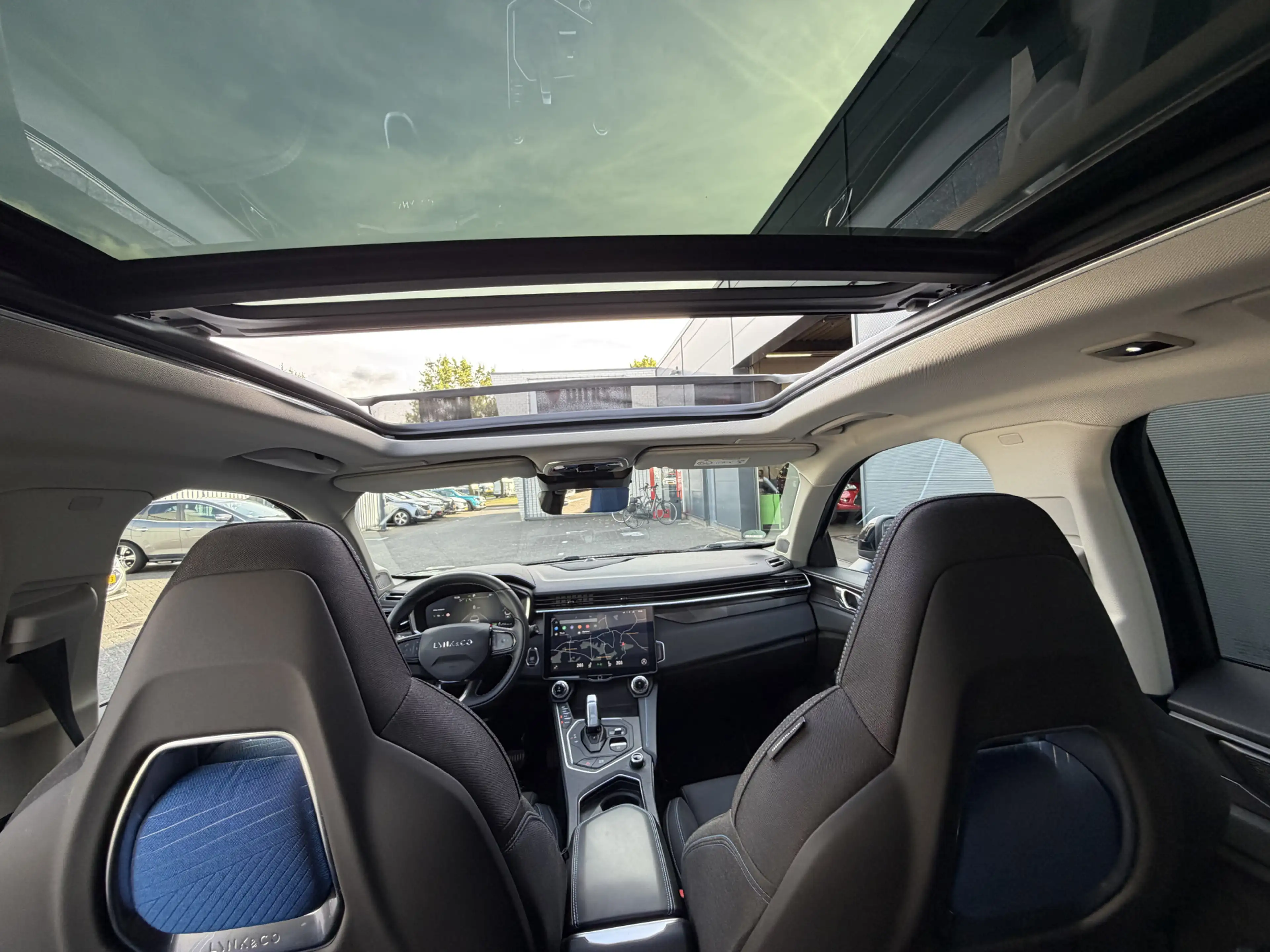Lynk & Co 01 262pk PHEV (Elektrisch Schuifdak - Infinity Sound — photo 19