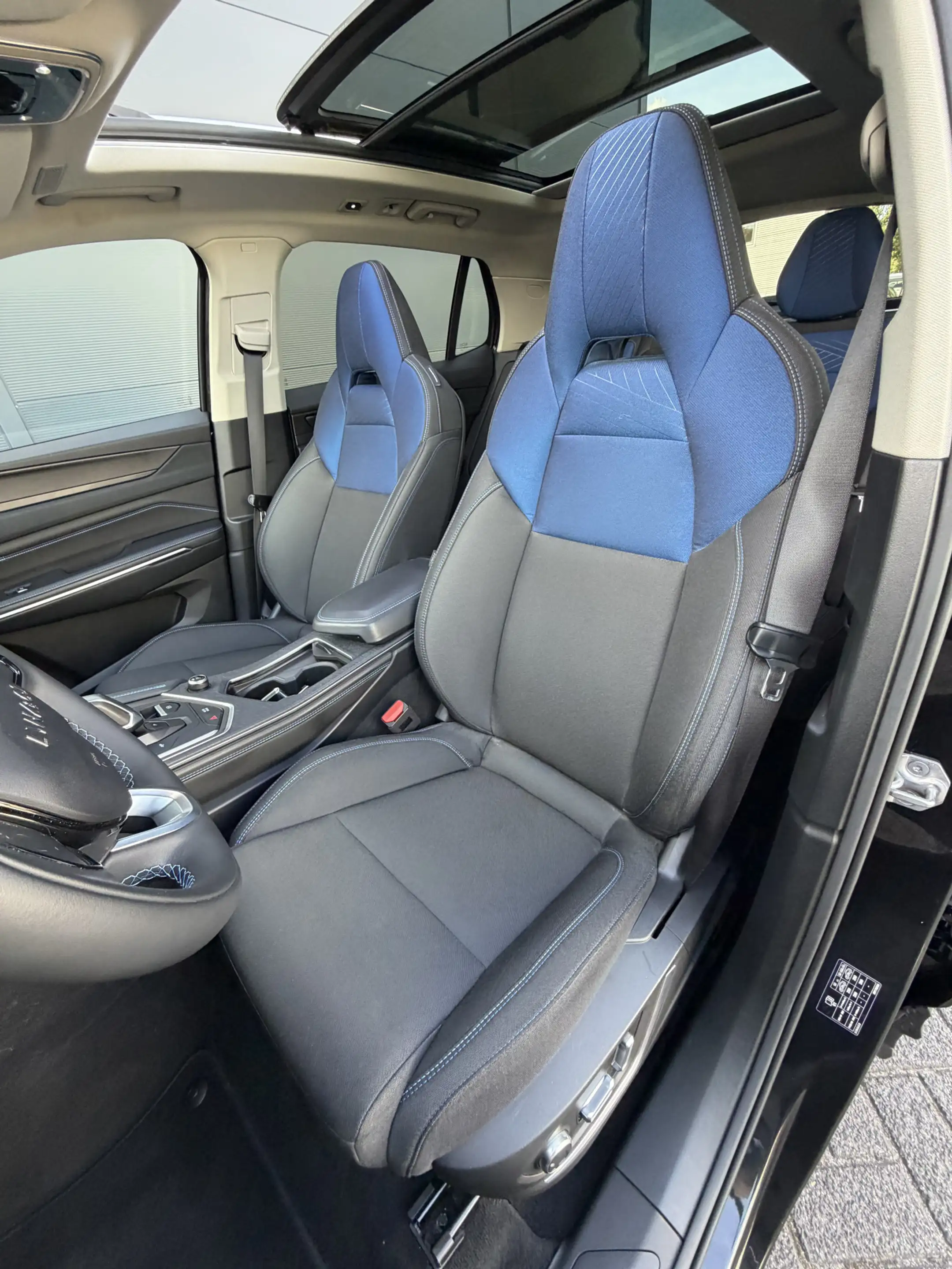 Lynk & Co 01 262pk PHEV (Elektrisch Schuifdak - Infinity Sound — photo 17