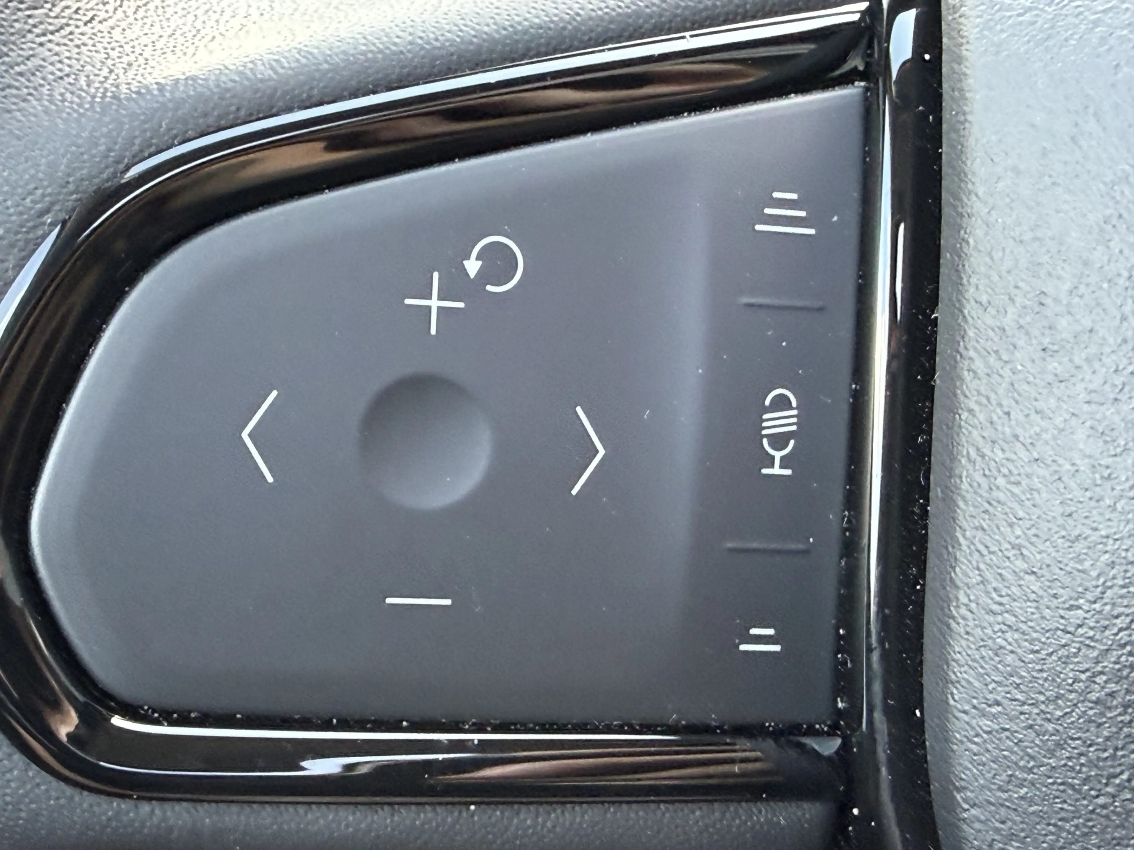Lynk & Co 01 262pk PHEV (Elektrisch Schuifdak - Infinity Sound — photo 22