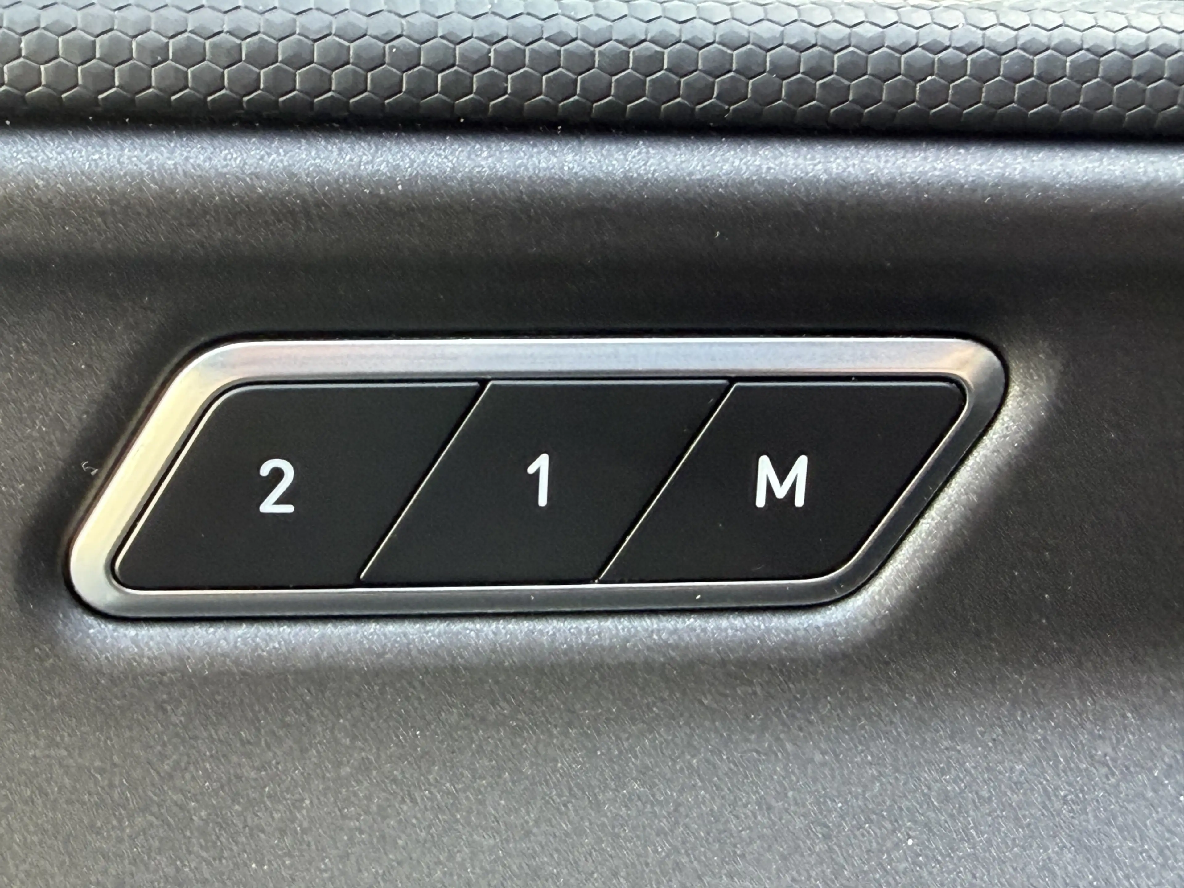 Lynk & Co 01 262pk PHEV (Elektrisch Schuifdak - Infinity Sound — photo 40