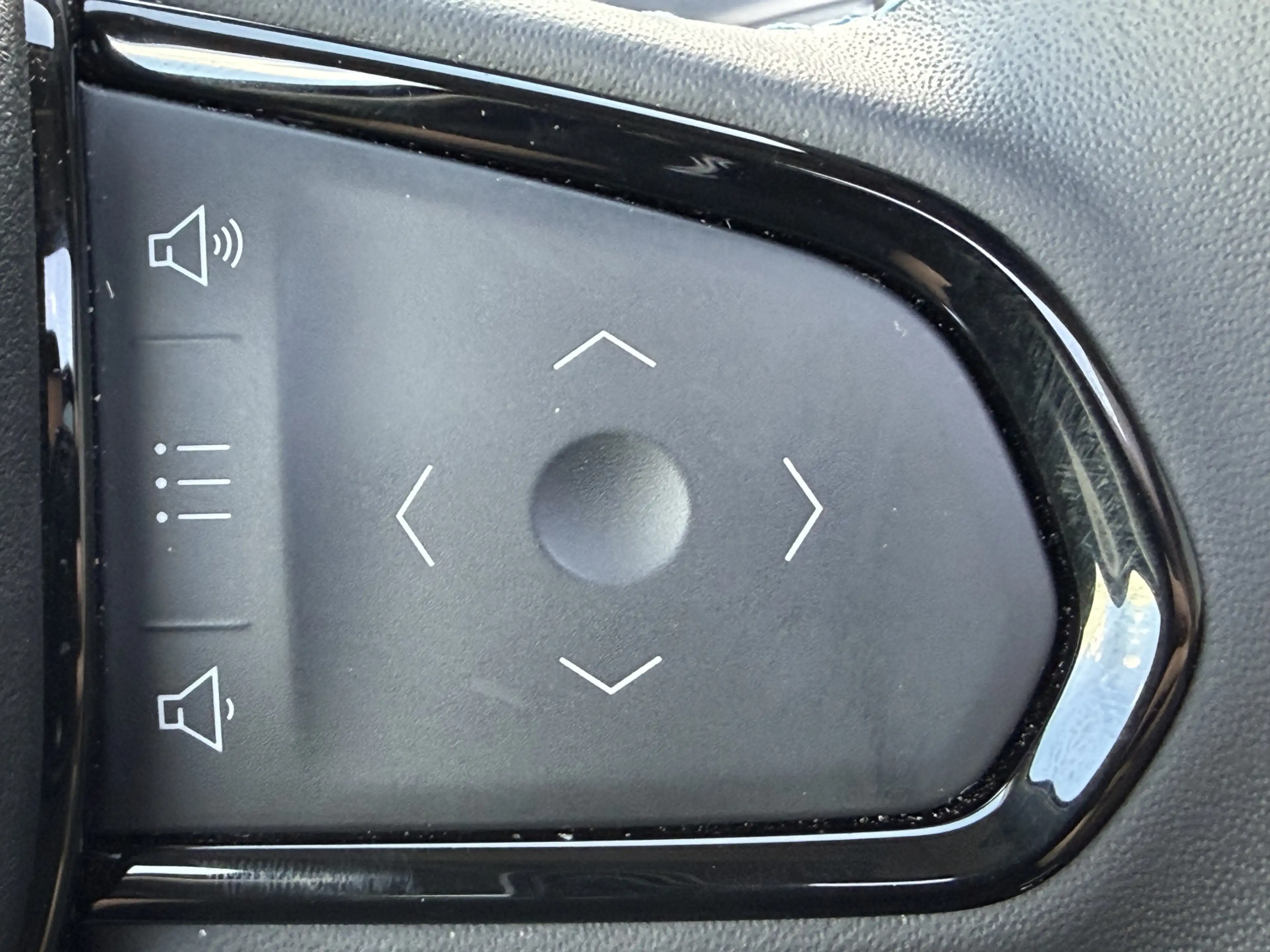Lynk & Co 01 262pk PHEV (Elektrisch Schuifdak - Infinity Sound — photo 23