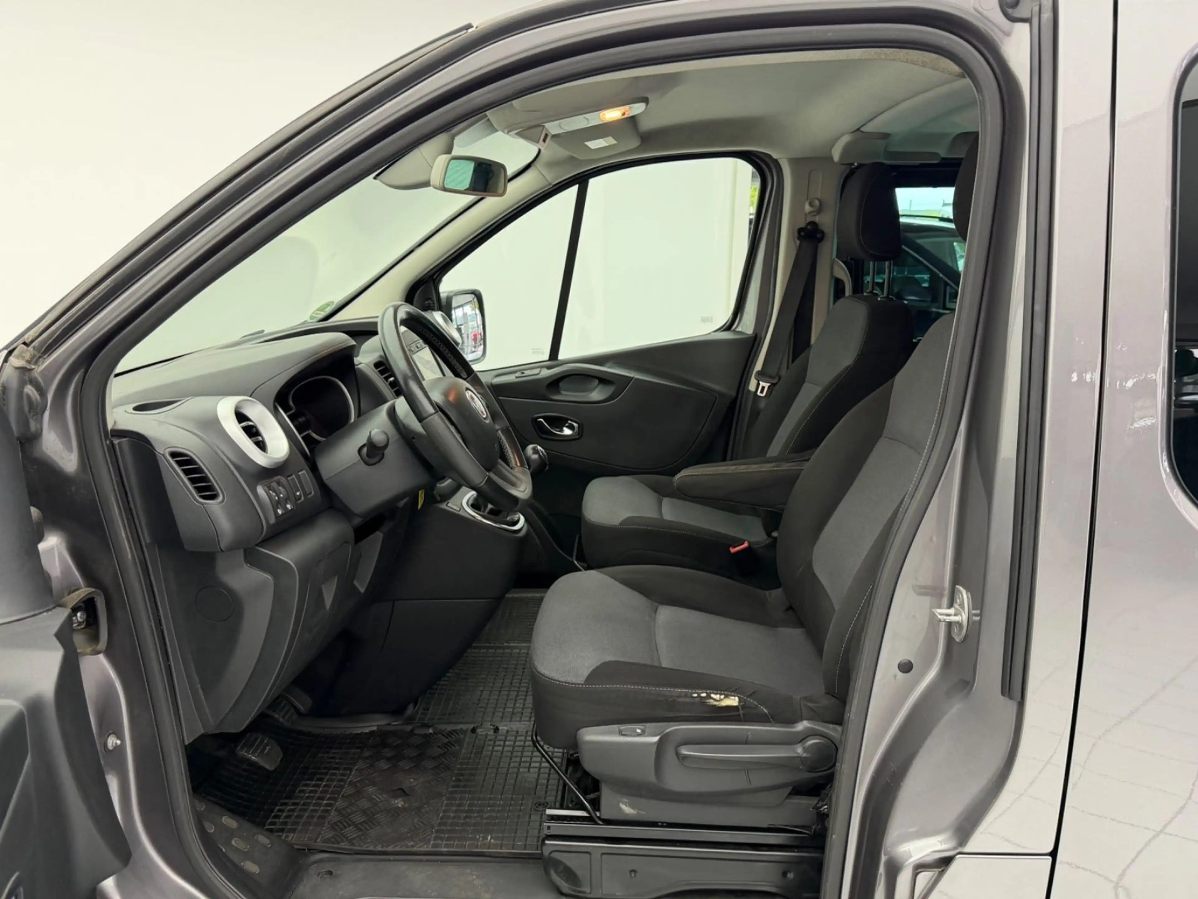 Fiat Talento L1H1 *AHK*18Zoll*8Sitzer* — photo 14