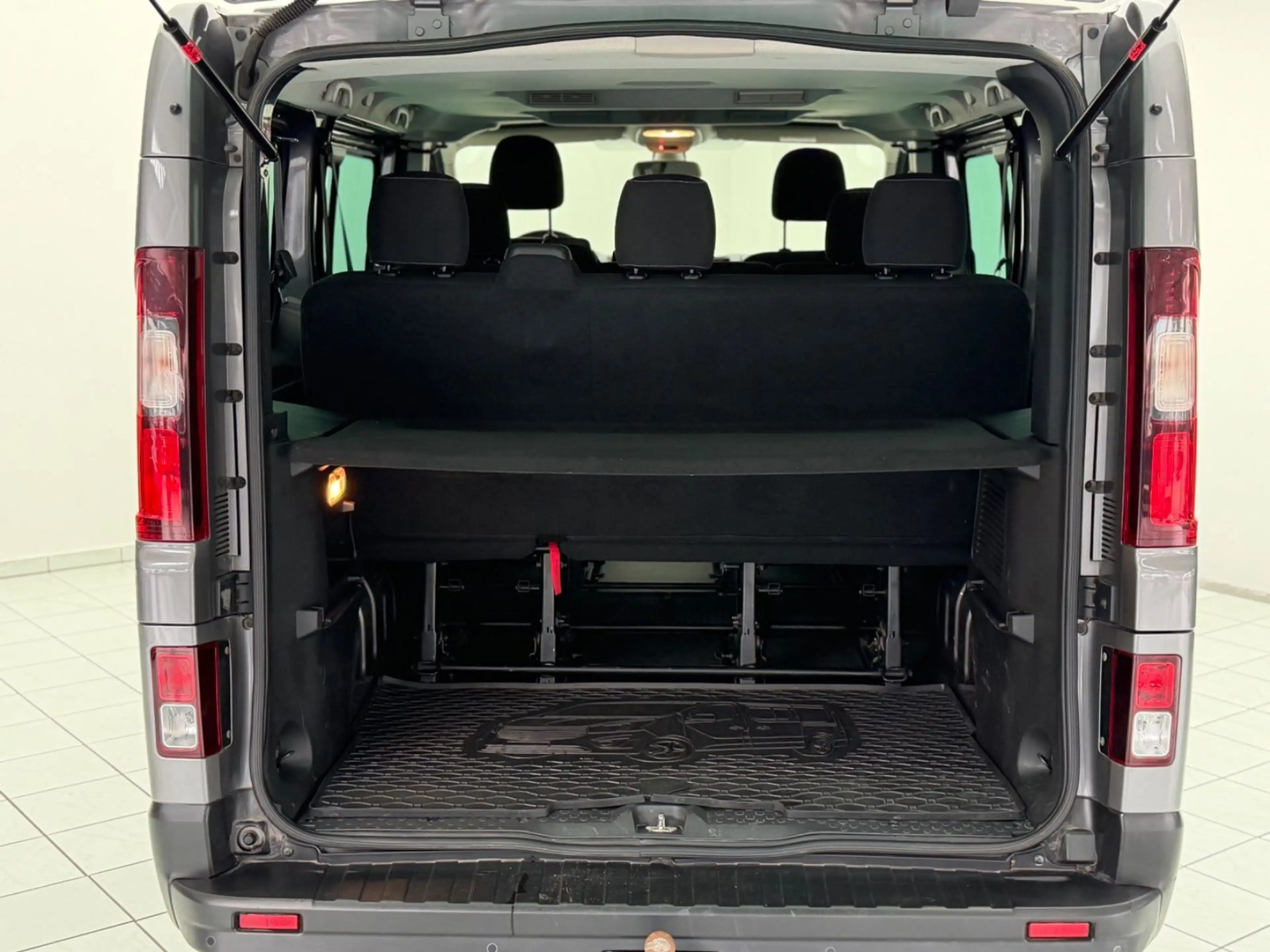 Fiat Talento L1H1 *AHK*18Zoll*8Sitzer* — photo 12