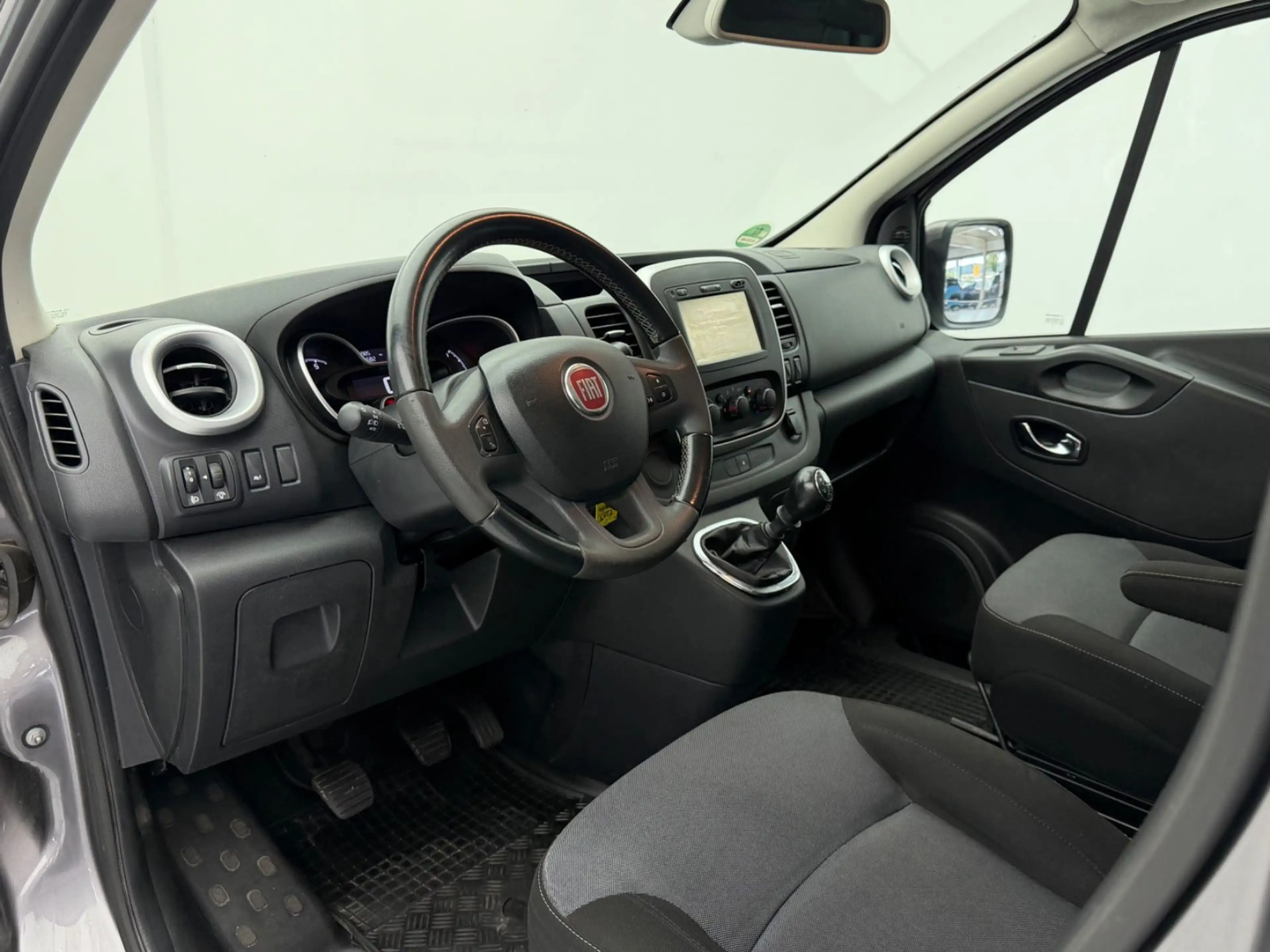 Fiat Talento L1H1 *AHK*18Zoll*8Sitzer* — photo 13