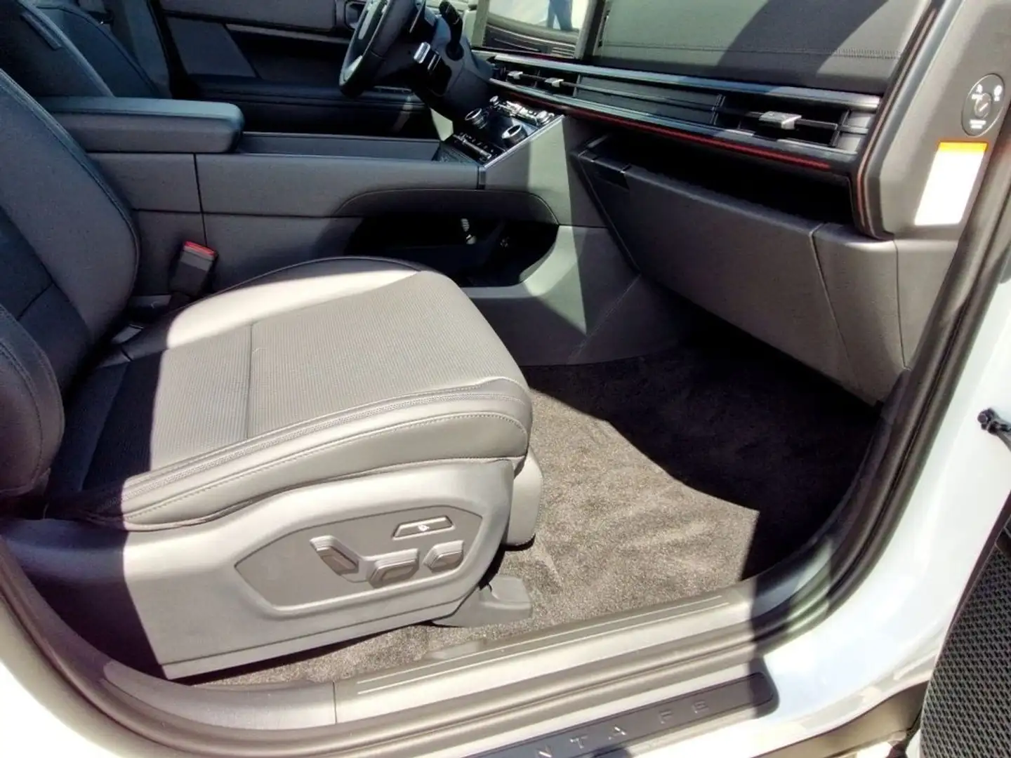 Hyundai SANTA FE 1.6 T-GDi HEV 4WD AT 7 posti XCLASS Bianco - 2
