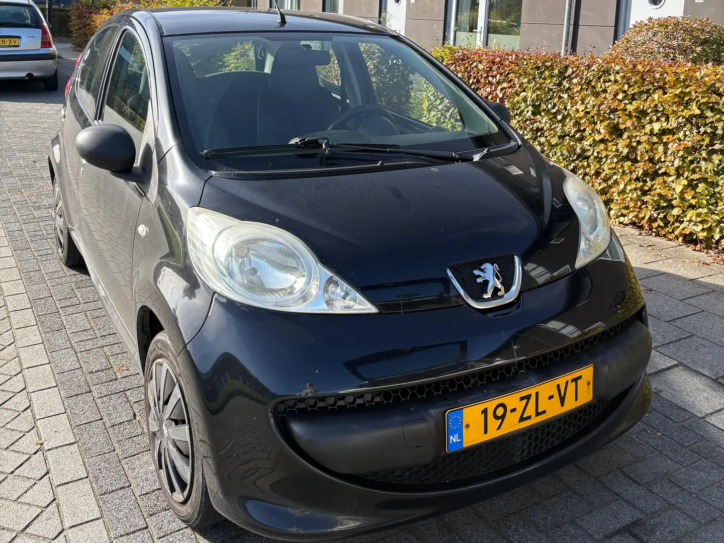 Peugeot 107 107 1.0-12V XR Black - 2