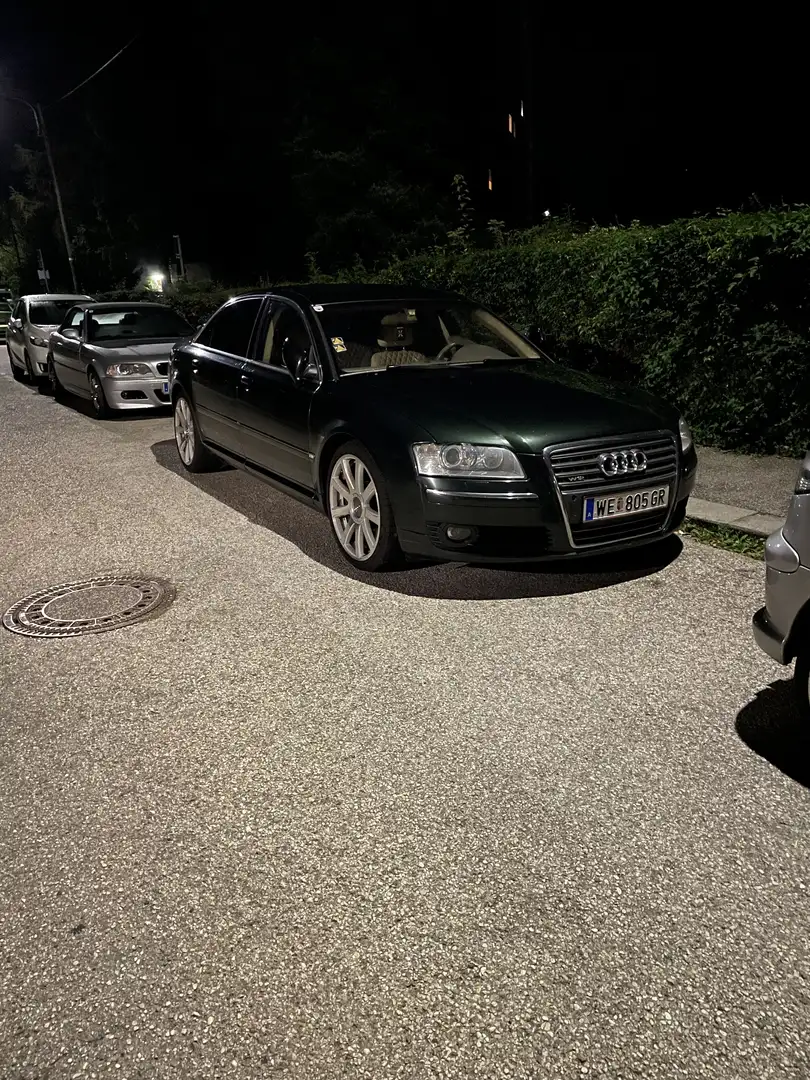 Audi A8 6.0 quattro Langversion - 1