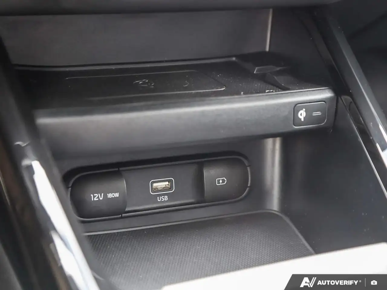 Kia Forte снимка Kia Forte