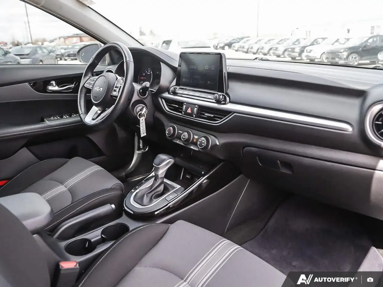Kia Forte снимка Kia Forte