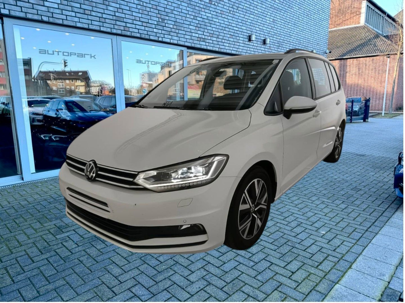 Volkswagen Touran Comfortline DYNAUDI ACC AHK 4xSHZ StHz