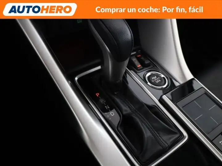 Mitsubishi Eclipse Cross 2018, foto 33