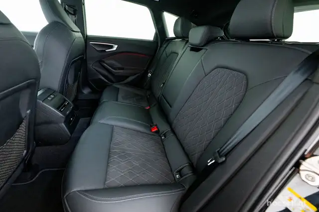 Audi A5 view 7