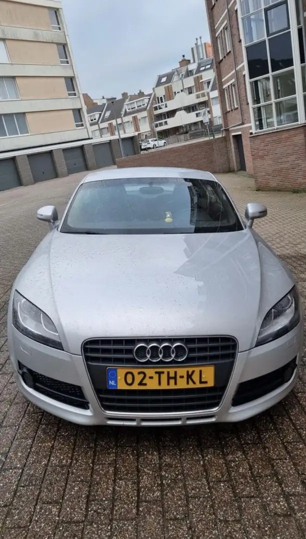 Audi TT 2.0 TFSI Grijs - 2