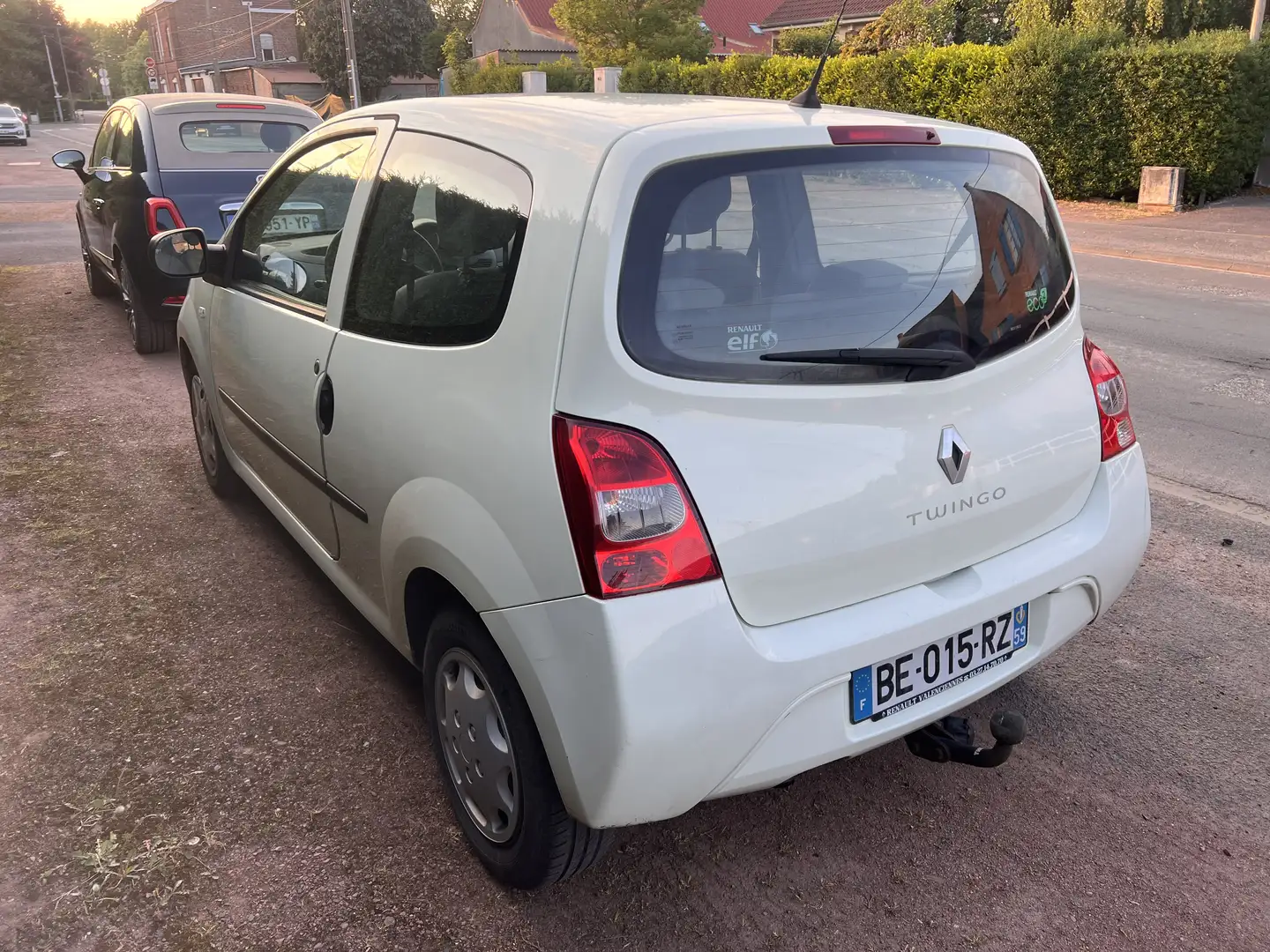 Renault Twingo II 1.2 16v 75 eco2 Dynamique - 2