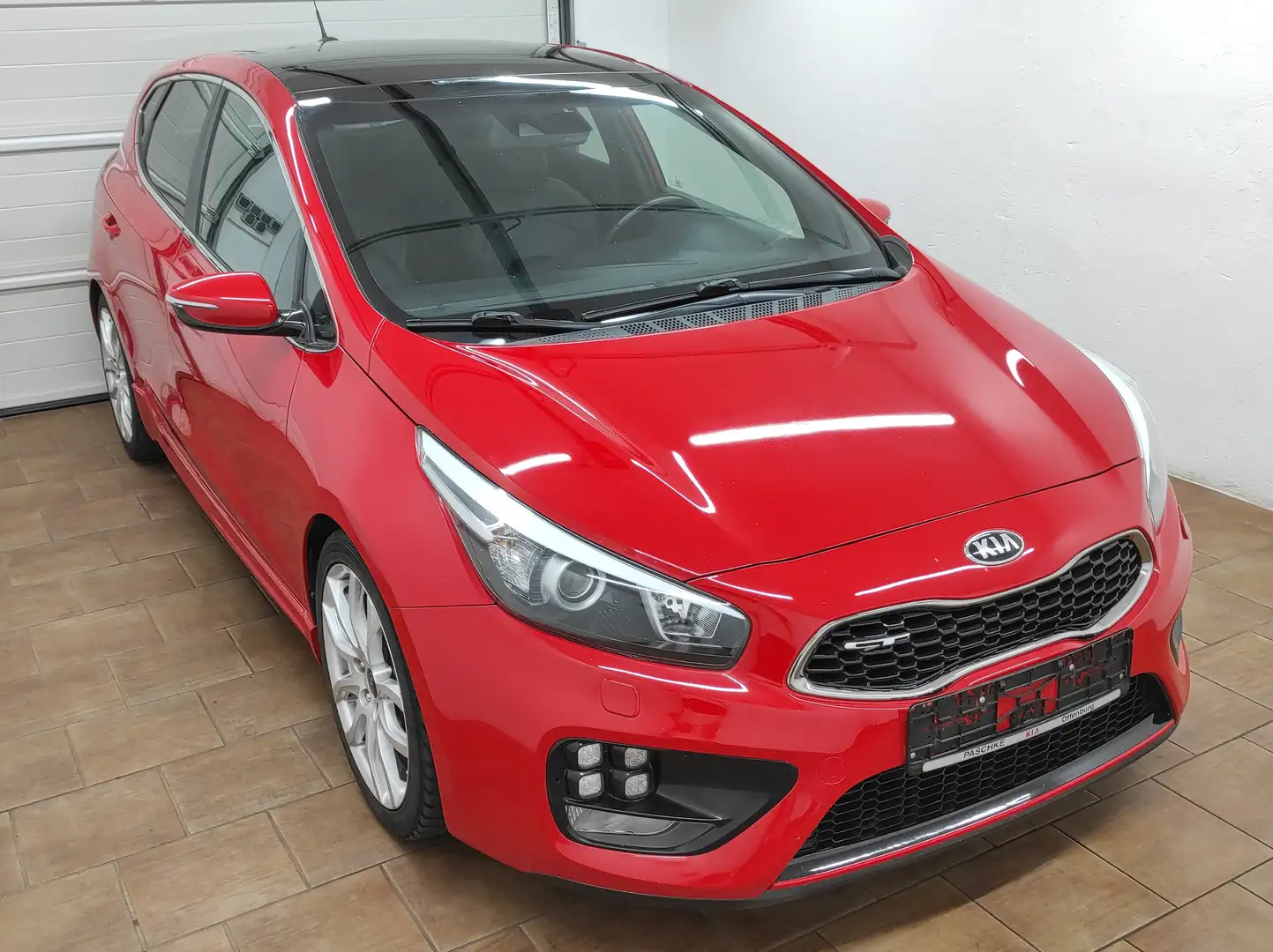 Kia Ceed / cee'd 1.6 T-GDI GT-Track NAVI PANO KAMERA PDC SHZ KLIMA Rouge - 1