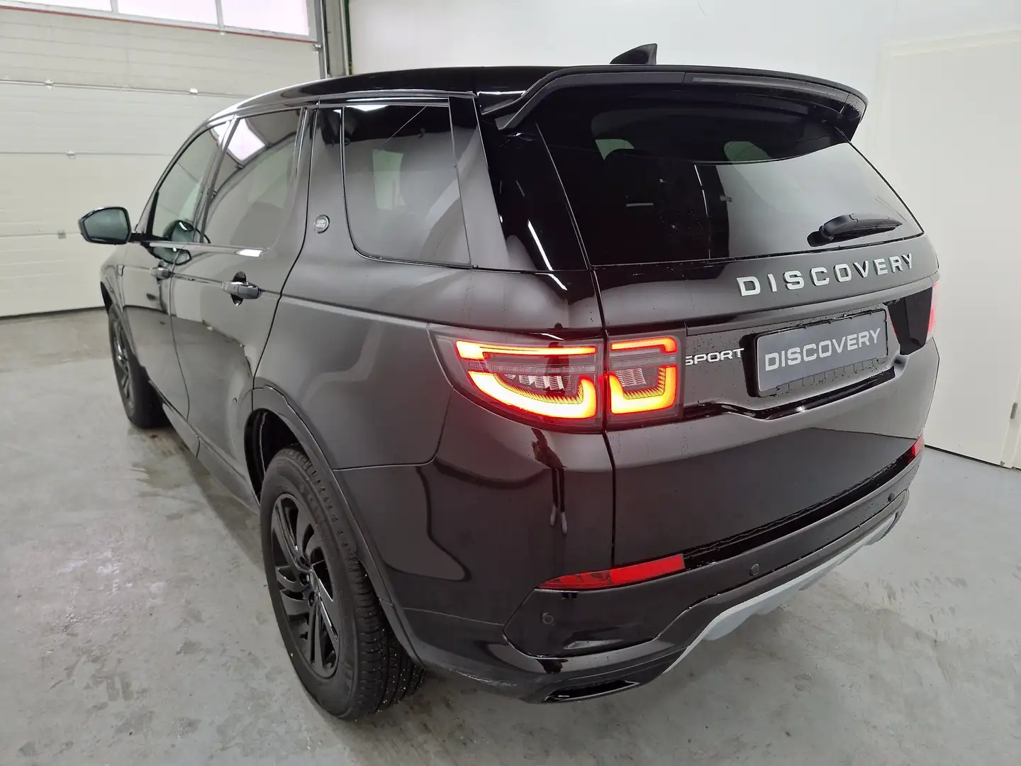 Land Rover Discovery Sport D165 S Komfort Pano Winter Schwarz - 2