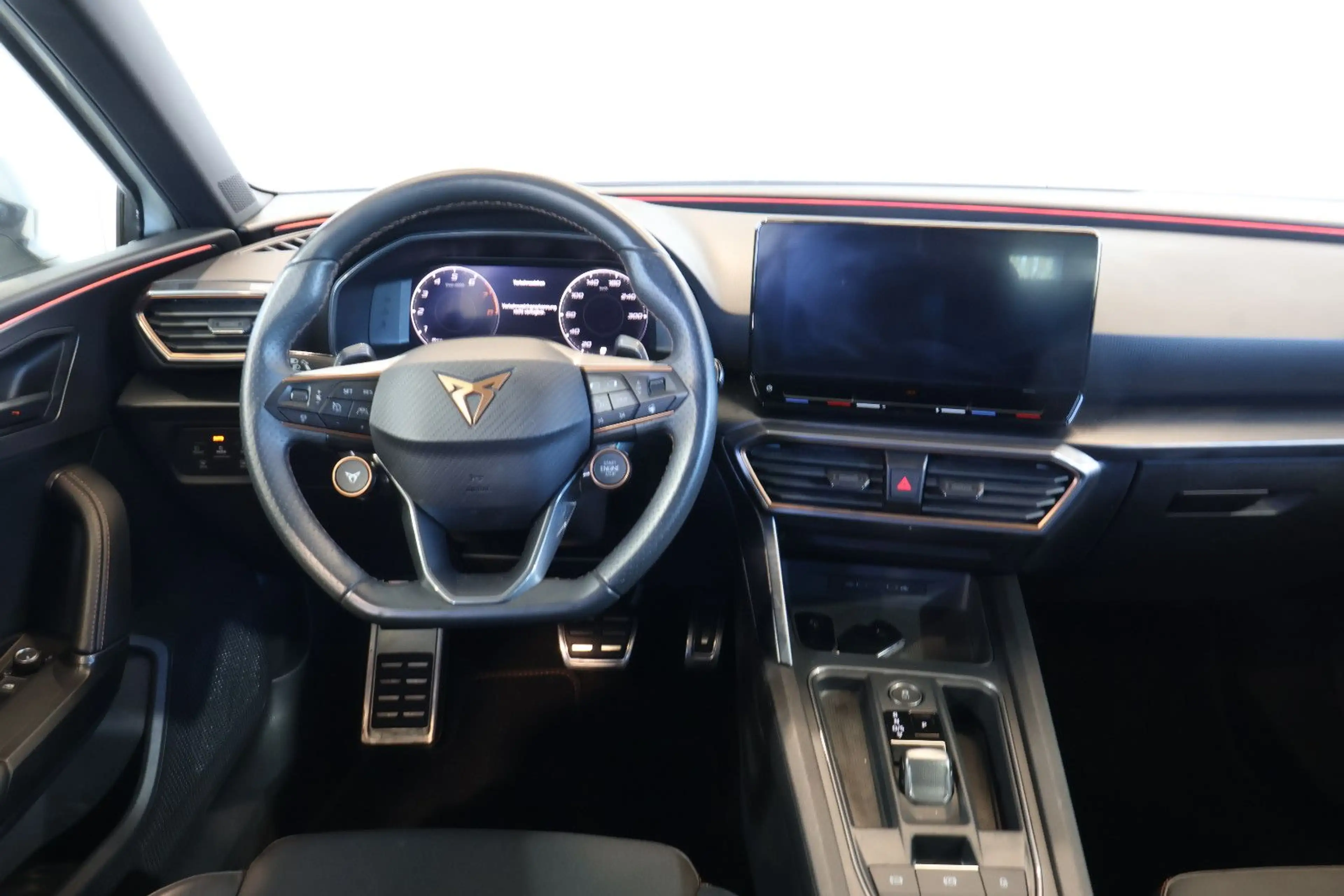 CUPRA Leon ST VZ 2.0 TSI 4Drive AID+ACC+SIDE+LED+19" — photo 8