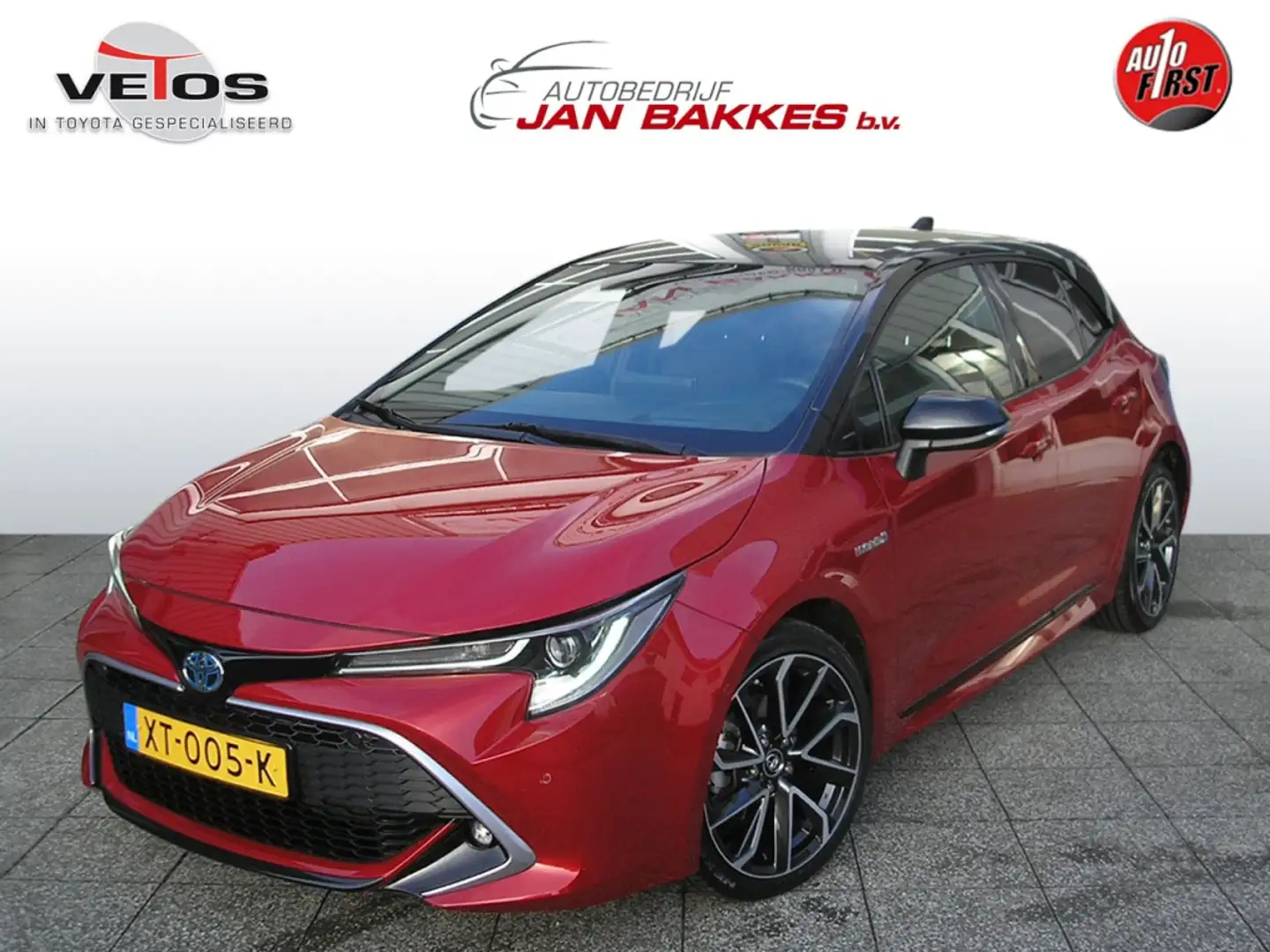 Toyota Corolla 1.8 Hybrid Executive PDC V+A NL-auto weinig km Rouge - 1